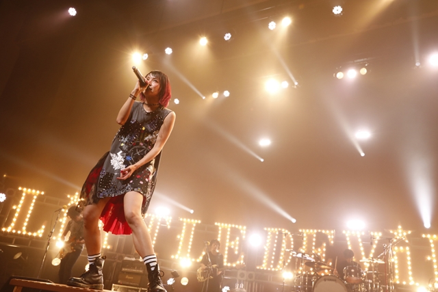 LiSAさんが歌う『Fate/Apocrypha』新OPテーマシングル「ASH」、11月29日発売決定！　ホールツアー初日公演でも熱唱の画像-1