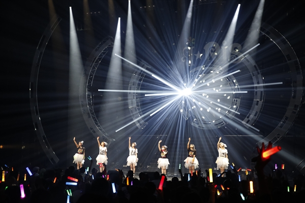 i☆Risデビュー5周年記念ライブ2日目より公式レポート到着！　デビュー日当日の公演は、今までのシングルをすべて披露