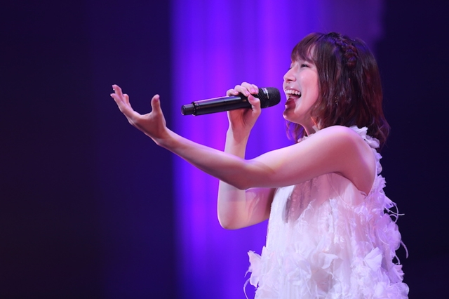 内田真礼さん、年末SPイベントで新曲「aventure bleu」MVを初公開! オフィシャルファンクラブ開設も発表-1