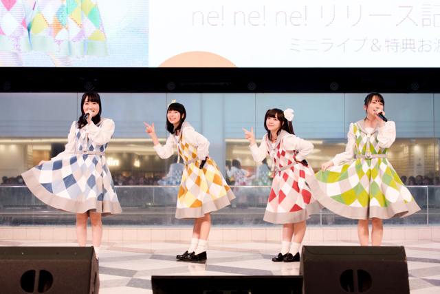 STARTails☆の4人がTVアニメ『スロウスタート』主題歌CDリリースイベントで「ne! ne! ne!」を含む3曲を披露！-8