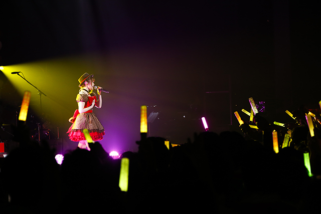 内田彩さんが『Aya Uchida VALENTINE'S ♡ LIVE 〜Song for you〜』で17曲を披露！2ndシングル&全国ライブツアーについての大発表も！の画像-5