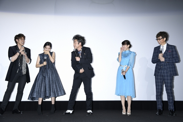 ムロツヨシさん、宮野真守さん、山寺宏一さんら声優陣が登壇した映画『ボス・ベイビー』初日舞台挨拶の公式レポートが到着！