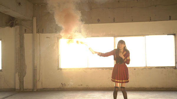『魔法少女サイト』茜屋日海夏さんが歌うキャラクターソング「believe again」MV撮影現場の潜入レポート＆収録後インタビューが到着！
