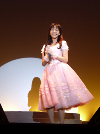 歌って踊って笑って泣いて！　「井上喜久子 お姉ちゃんの20th SUPER SMILE MEMORIES☆」が竹芝NEW PIER HALL開催！