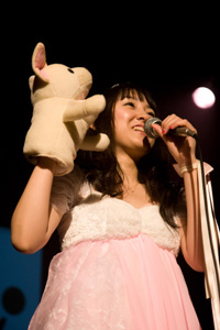 高橋美佳子さんのデビュー10周年を飾るライブ『高橋美佳子Live Princess』は初の生バンド演奏で集大成的なステージに！12月24日にはライブDVDも発売！！-2